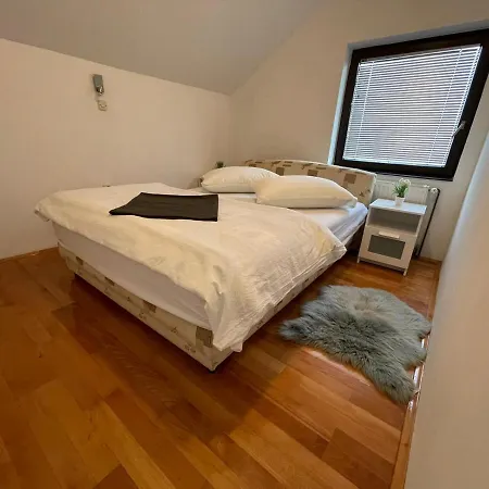 Apartment Komfort Bilivano *